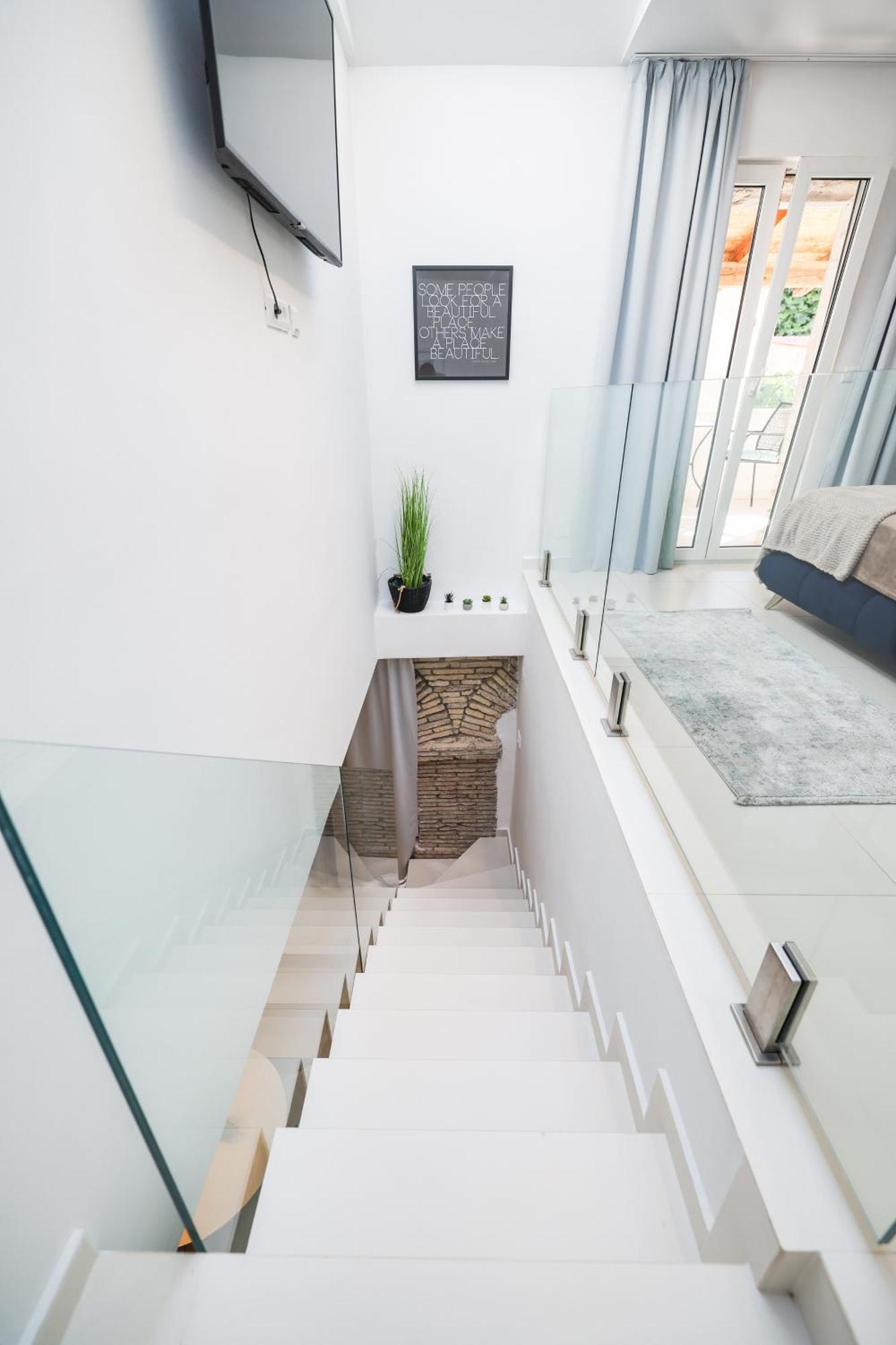 Hidden Apartments In The City Center Zadar Exterior photo