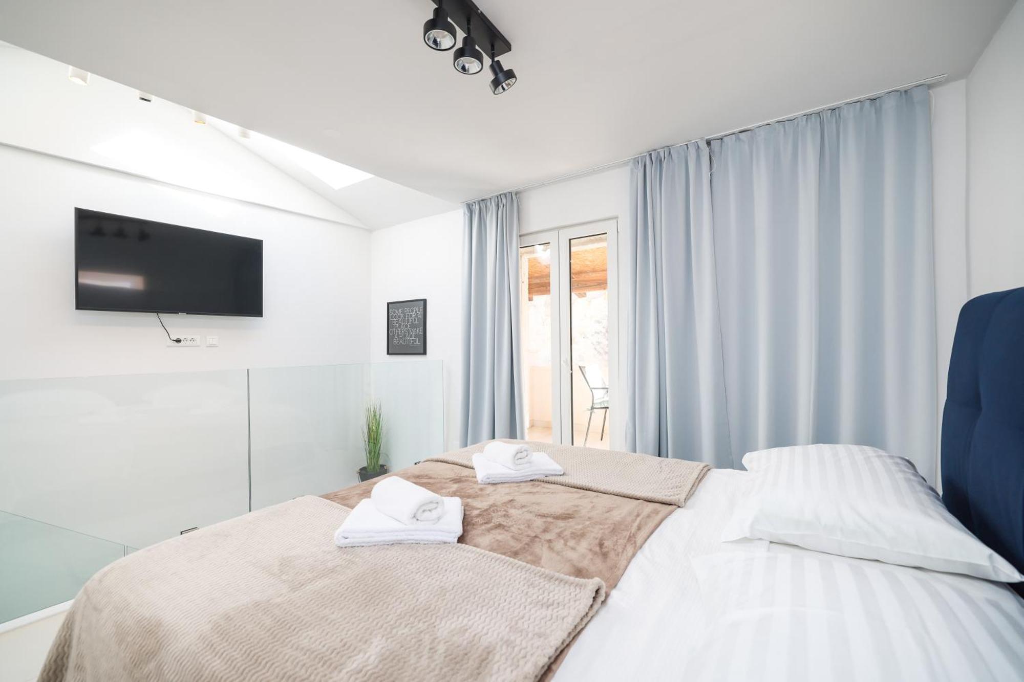 Hidden Apartments In The City Center Zadar Exterior photo